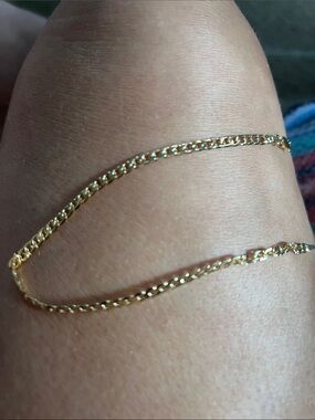 14K Gold Tone Figaro Chain Bracelet - Elegant Gold Women’s Jewelry